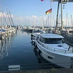 Am Zeppelin Hangar Apartment Friedrichshafen