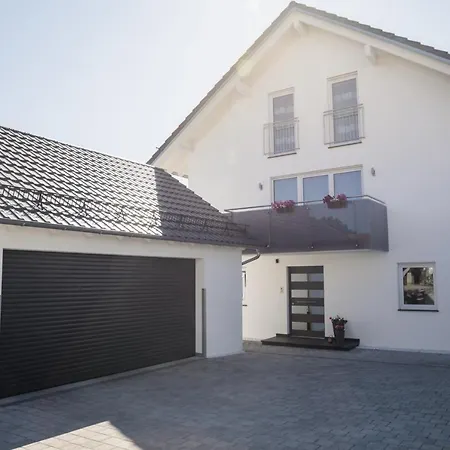 Am Zeppelin Hangar Friedrichshafen