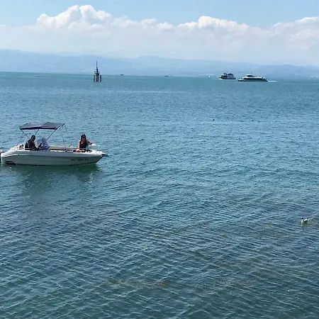 Am Zeppelin Hangar Daire