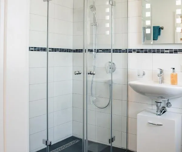 Am Zeppelin Hangar * Friedrichshafen